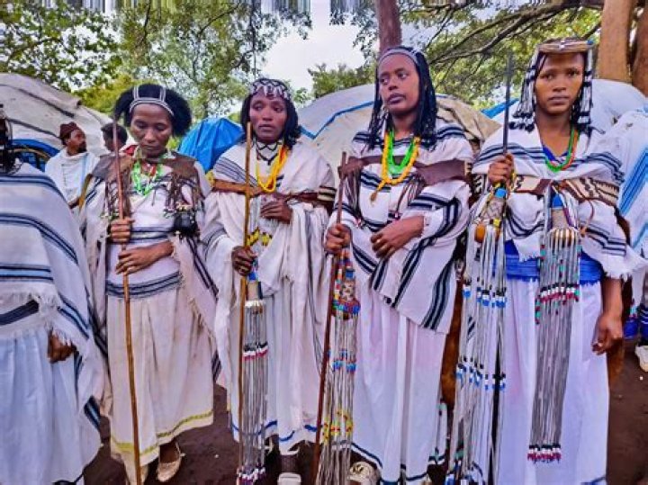 Unveiling The Secrets: Akila's Parents' Impact Revealed